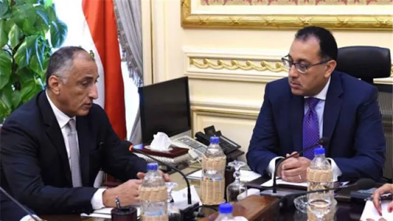 تفاصيل لقاء مدبولي مع طارق عامر لبحث الملفات الساخنة