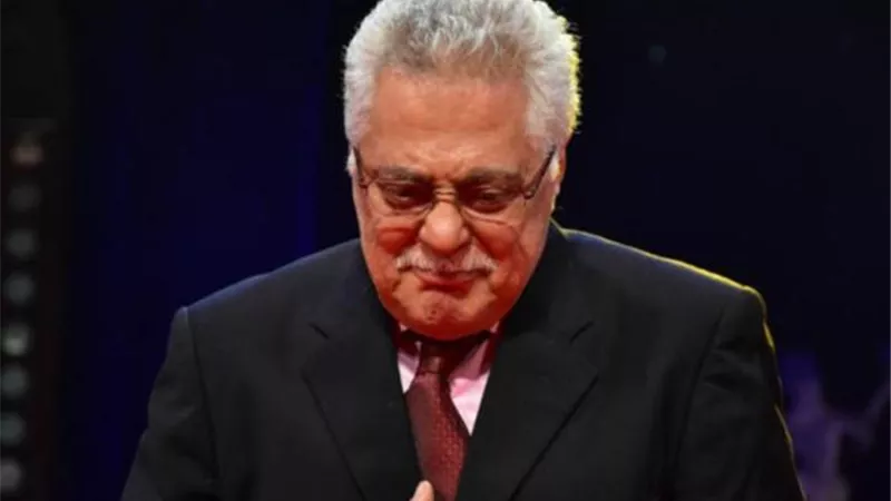 توفيق عبد الحميد يثير الجدل بحذف منشور اعتزاله الفن