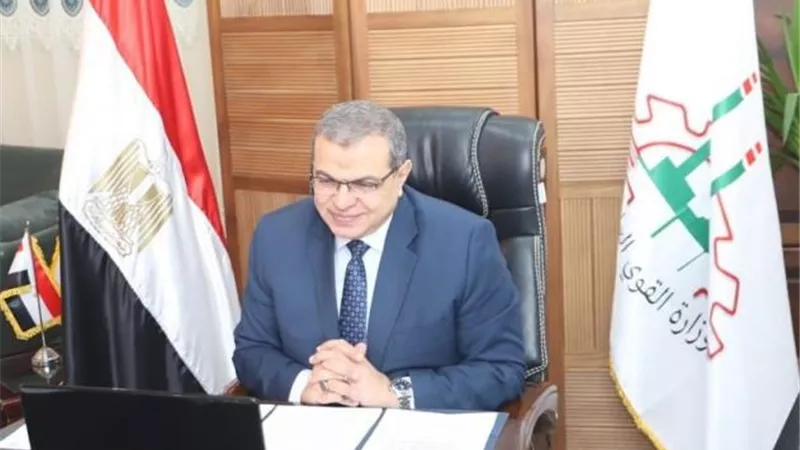 برواتب مجزية.. بدء قبول طلبات راغبي العمل علي 3 مهن  بمصنع للملابس