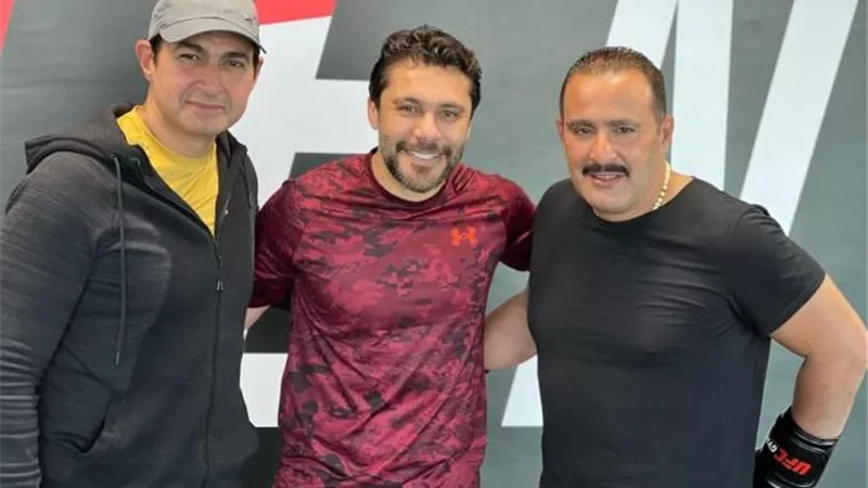 أحمد حسن مع السقا وياسر جلال فى أحدث ظهور