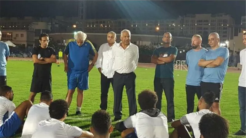 فرج عامر للاعبي سموحه : فين لعبكم يا رجالة ؟