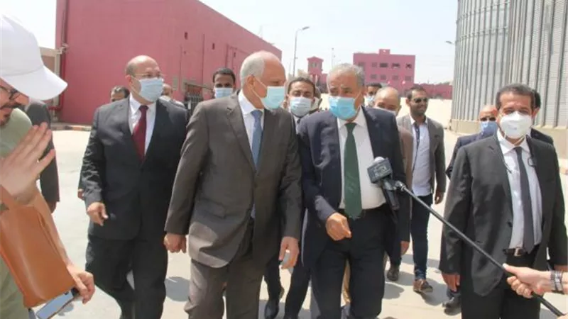 صور..وزير التموين: مصر تستهلك 10 مليون طن قمح سنوياً لانتاج الخبز البلدي