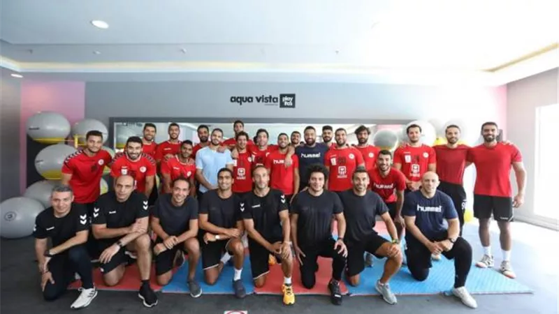 بعثة منتخب اليد تتجه للغردقة لخوض ثاني معسكرات بطولة العالم
