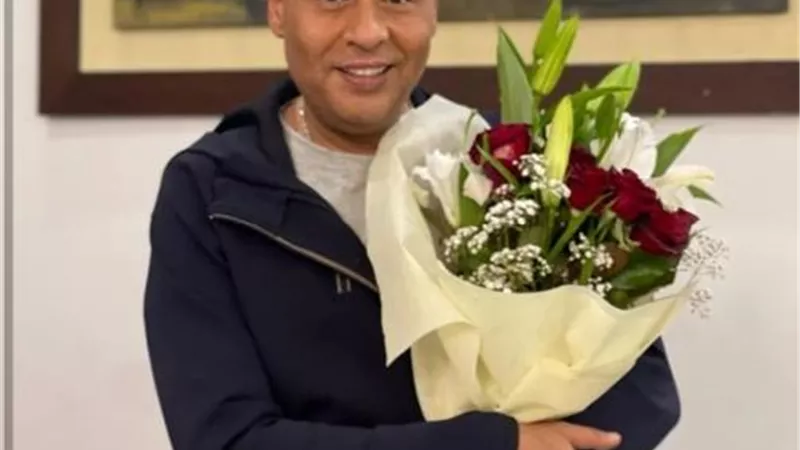 محمود عبد المغني يعلن انتهاء تصوير مسلسل”العائدون” لـ أمير كرارة