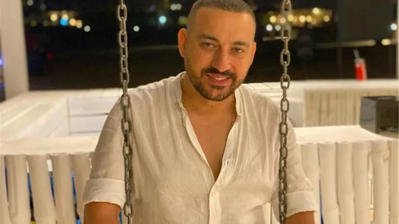 حكايات وأسرار يكشفها دياب في برنامج ”لايت شو”.. الخميس المقبل