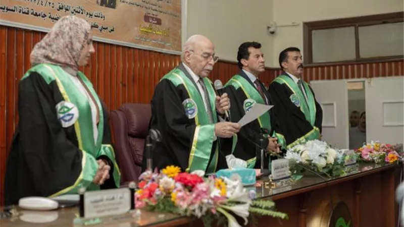 بحضور وزير الشباب والرياضة .. منح درجة الماجيستير بجامعة قناة السويس لرسالة حول ”الإعلام الرياضي”