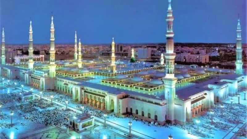 تساقط أمطار غزيرة على المسجد النبوي