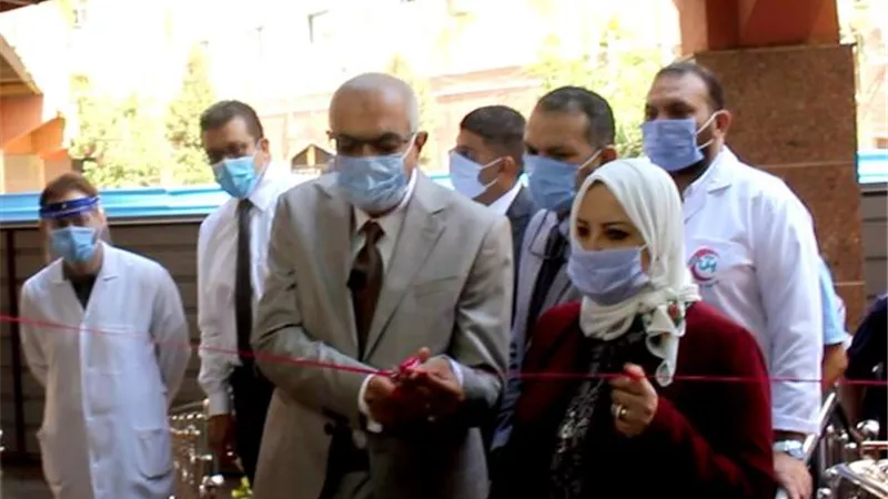 بالصور .. وزير التعليم العالي يفتتح مجمع العنايات المركزة بجامعة المنصورة