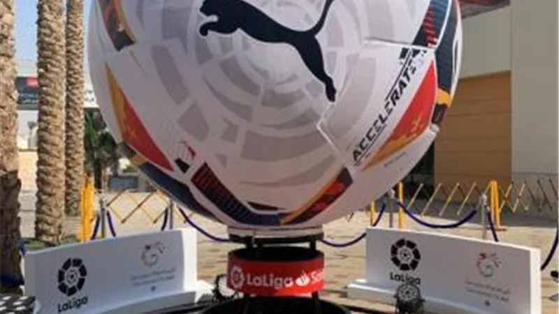 انطلاق الموسم الجديد لـ(لا ليجا) بنسخة عملاقة للكرة الرسمية ”PUMA” في القاهرة