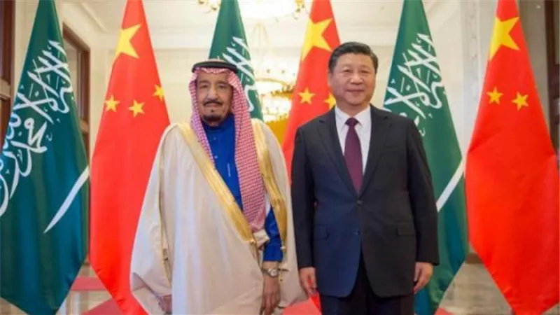 تفاصيل الاتصال الهاتفي بين العاهل السعودي والرئيس الصيني