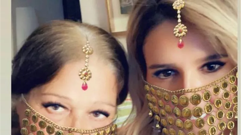 بالصورة.. هنا شيحة تحتفل بعيد ميلاد والدتها وهذه رسالتها لها