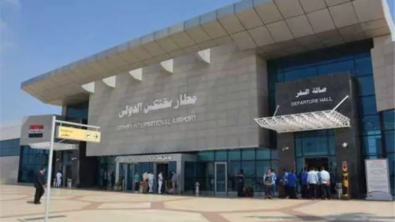 وزير الطيران يكشف موعد تشغيل مطار سفنكس الدولى