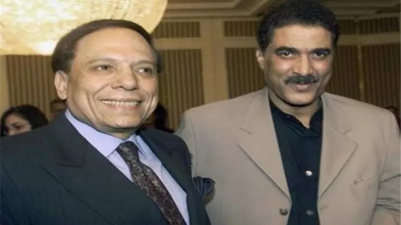 حكاية أحمد زكي مع ”البيه البواب” رفض الاستحمام لمدة أسبوع وأثار غضب ”البوابين” بسبب الدور..ولهذا السبب اعتذر عادل إمام عن دور البطولة