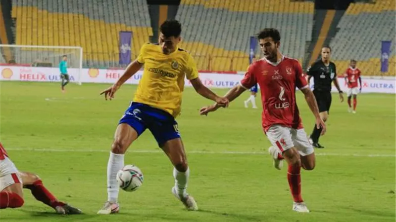 الشوط الأول.. الأهلي يتقدم بهدف من ركلة جزاء بأقدام معلول