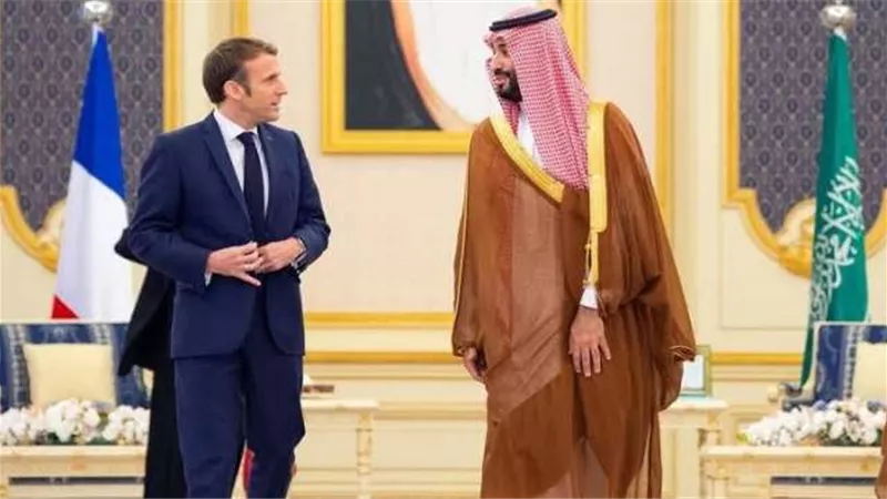 تفاصيل مباحثات ماكرون وبن سلمان بشأن تداعيات الحرب الأوكرانية الروسية علي الطاقة