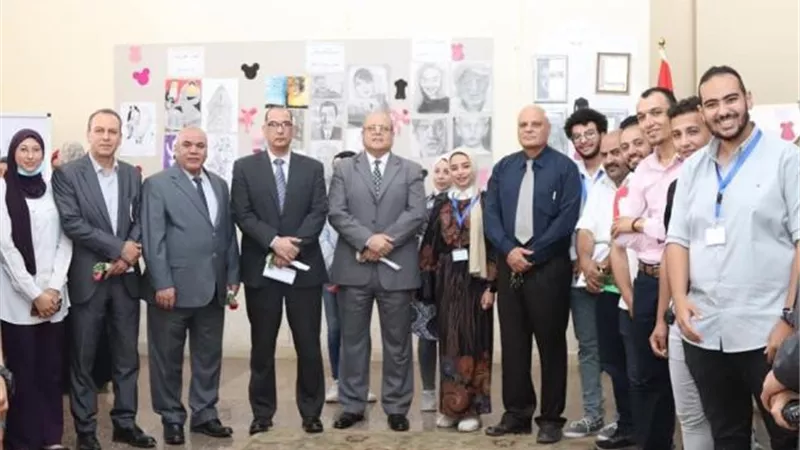 رئيس جامعة الدلتا التكنولوجية يفتتح المعرض الفنى فى نسخته الثانية