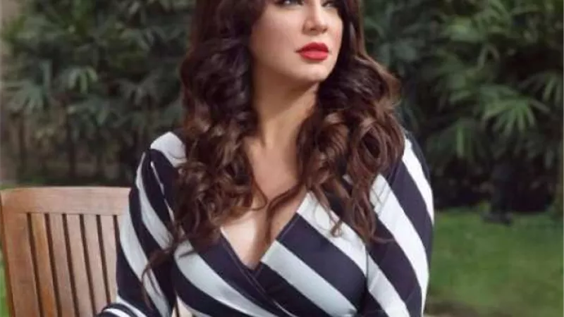 سلاف فواخرجى: أصيبت بالشلل بسبب مشهد فى فيلم ”حبيسة” و”أسمهان” حرمتنى من طفلتى