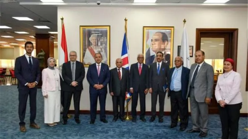 الجامعة البريطانية تستقبل وفداً عُمانياً رفيع المستوي