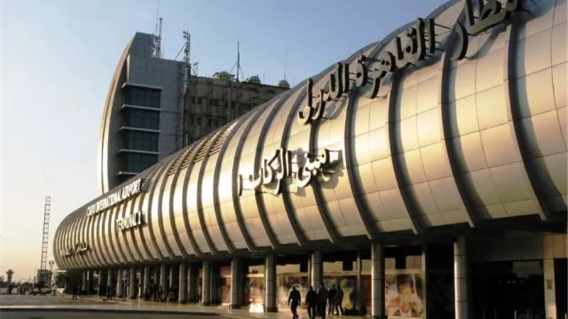 استئناف الطيران المباشر بين مطار القاهرة ومطار وارسو بعد توقف 9 سنوات