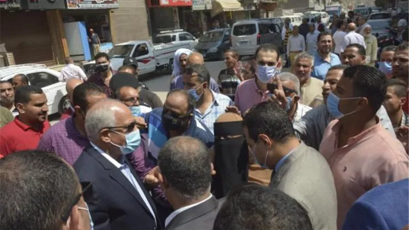 بعد تخفيض قيمة التصالح .. شاهد رد فعل المواطنين داخل المراكز التكنولوجية بالجيزة