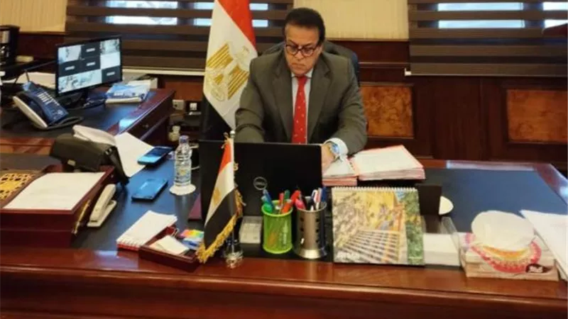 بالصور .. وزير التعليم العالي يترأس اجتماع مجلس إدارة المركز القومي للبحوث