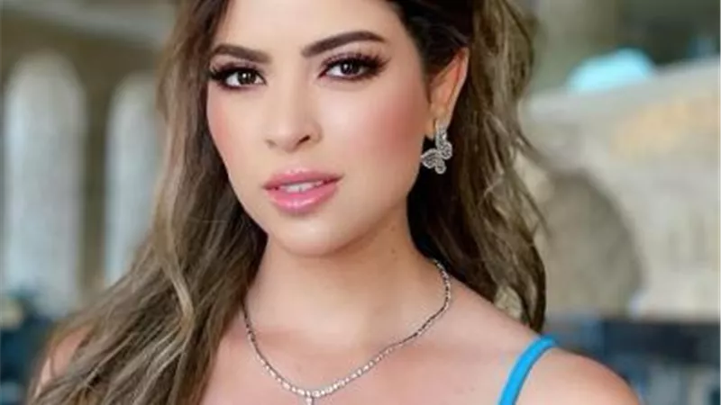 ميرنا جميل بإطلالة مميزة فى أحدث جلسة تصوير
