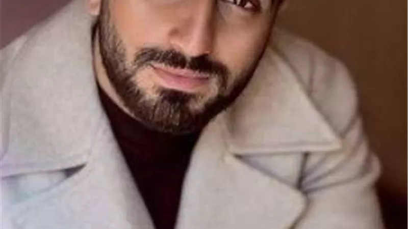 أنا بقيت حر.. محمد الشرنوبى يعلن نهاية تعاقده مع سارة الطباخ
