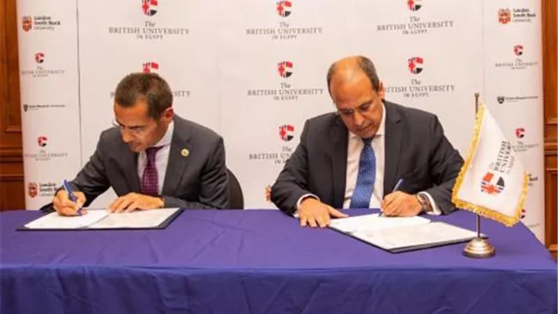الجامعة البريطانية في مصر توقع مذكرة تفاهم مع اتحاد المستشفيات العربية .. تفاصيل