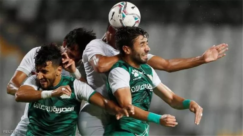 المصري يهزم الحرس بثنائية مثيرة في الدوري المصري