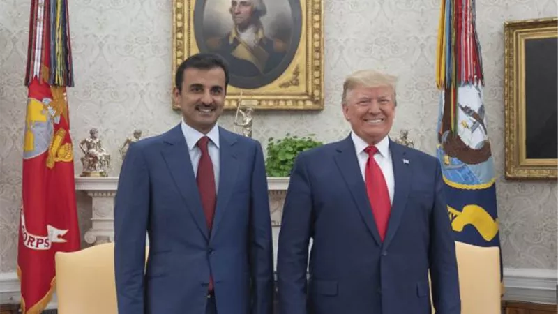 خطير.. تميم يمنح ترامب 30 مليار دولار  لإتخاذ قرار ضد مصر والسعودية