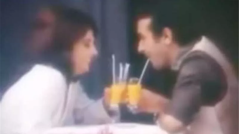 نبيلة عبيد تشارك جمهورها صورة من صندوق الذكريات مع الراحل نور الشريف