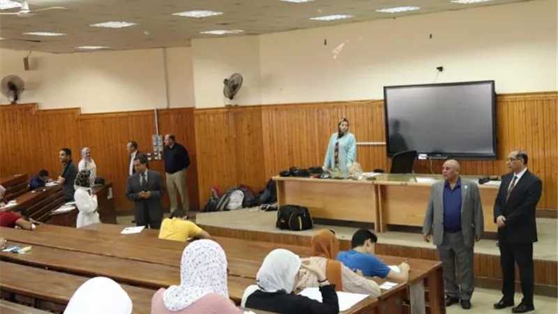 طلاب جامعة الدلتا التكنولوجية يؤدون اختبارات نهاية الفصل الدراسي الثاني للعام الجامعي 2021/2022
