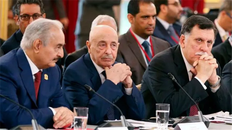 محاصرة أردوغان.. ماكرون يجتمع مع  حفتر وعقيلة والسراج في باريس