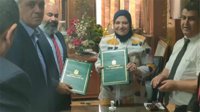 بـ100 مليون جنيه.. «المصرية لنقل الكهرباء» توقع عقد لتأمين منطقة مصر العليا
