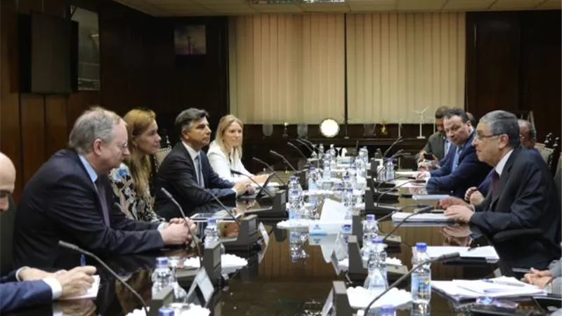 وزير الكهرباء يستقبل مفوضة الطاقة الأوروبية لتعزيز التعاون بكافة المجالات
