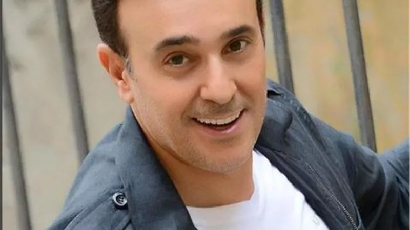 صابر الرباعى يستعد لإحياء حفل غنائي كبير فى باريس