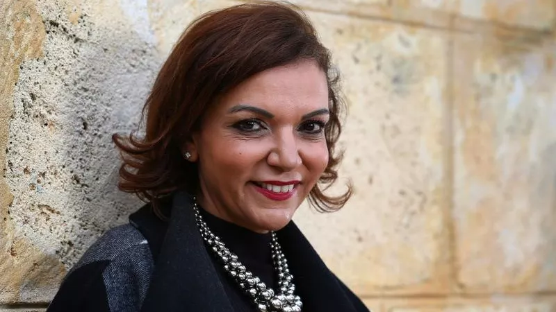 المصرية آن علي.. قصة أول وزيرة عربية ومسلمة في تاريخ أستراليا