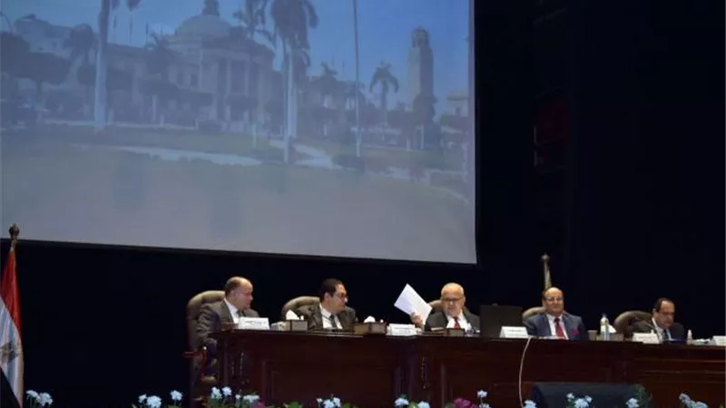 مجلس جامعة القاهرة يهنئ الرئيس السيسي بمناسبة ذكرى ثورة 30 يونيو