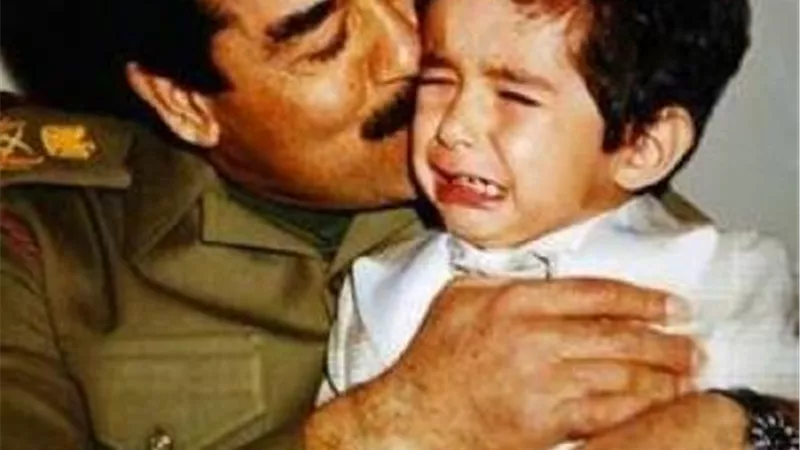 قصة حفيد صدام حسين الذي أرعب الأمريكان بعمر الرابعة عشر