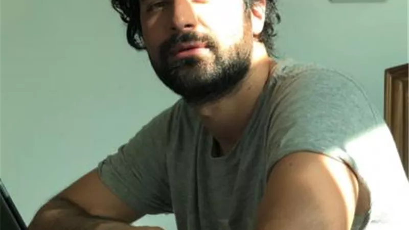 لهذه الأسباب.. أحمد حاتم يعتذر عن بطولة فيلم ”ريتسا”