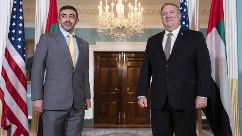 تفاصيل لقاء وزير الخارجية الإماراتي بنظيره الأمريكي بعد التوقيع على اتفاق السلام