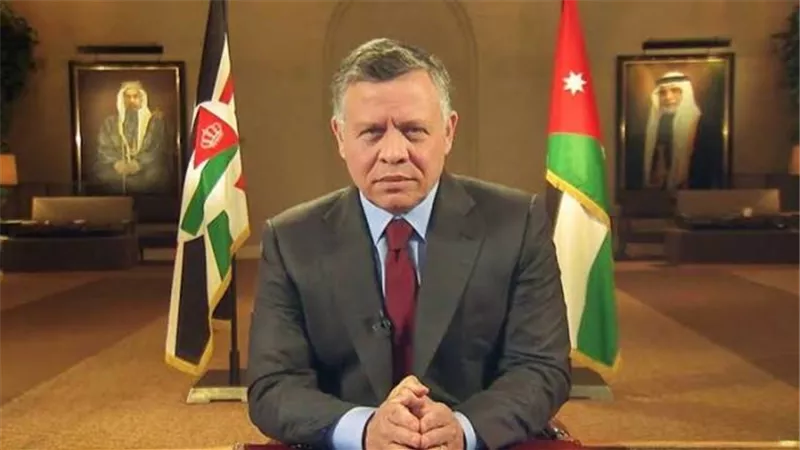 الأمير فيصل بن الحسين يؤدى اليمين نائبا لملك الأردن
