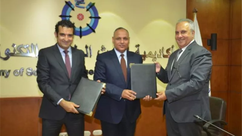 بروتوكول تعاون بين أكاديمية البحث العلمي وصادكو للصناعات في مجال حماية البيئة