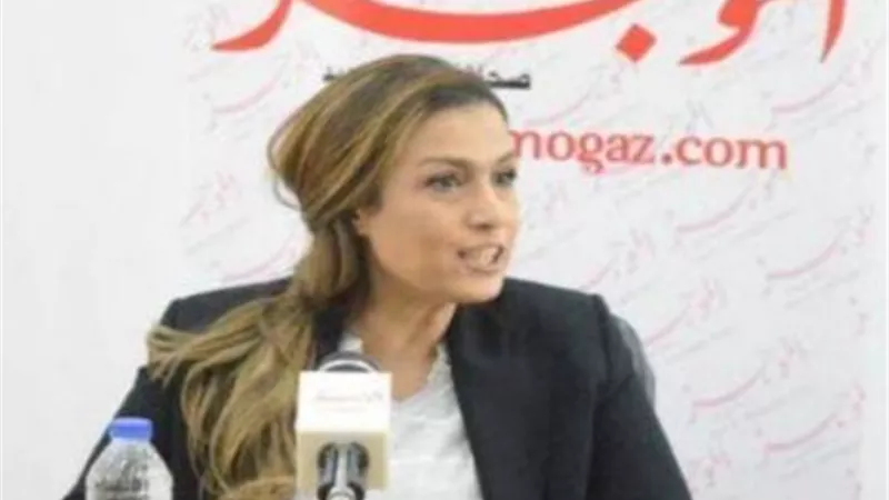 سيمون تبعث رسالة غامضة لجمهورها عبر ”انستجرام”