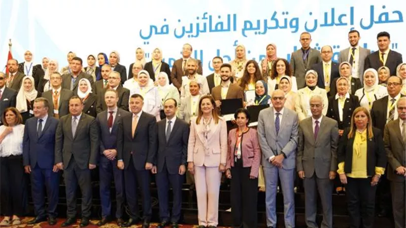 التعليم العالي تشارك في فعاليات احتفالية ختام مبادرة شباب من أجل التنمية بالتعاون مع وزارة التخطيط