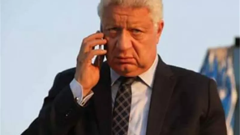مرتضى منصور يطمئن على شيكا بعد خضوعه لعملية جراحية