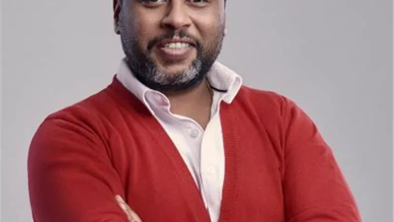 محمد جمعة يكشف كواليس مشاركته فى مسلسل ”فى بيتنا روبوت 2”