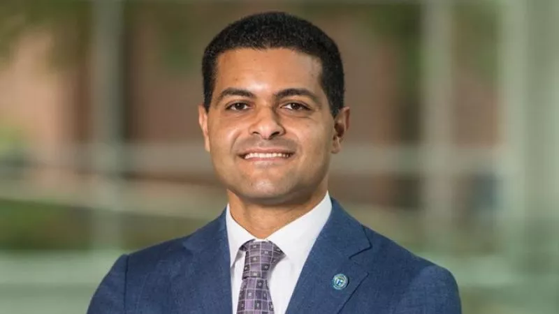مسلم من أصول مصرية.. كل ما تُريد معرفته عن الدكتور شريف النحال الذي عينه بايدن وكيلًا لشؤون صحة المحاربين القدامى