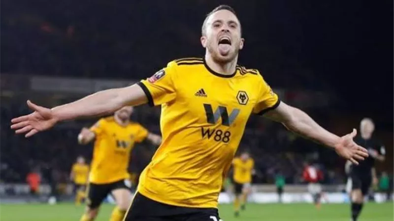 بعد صفقة تياجو.. ليفربول يستعد لضم لاعب جديد بـ 45 مليون إسترليني