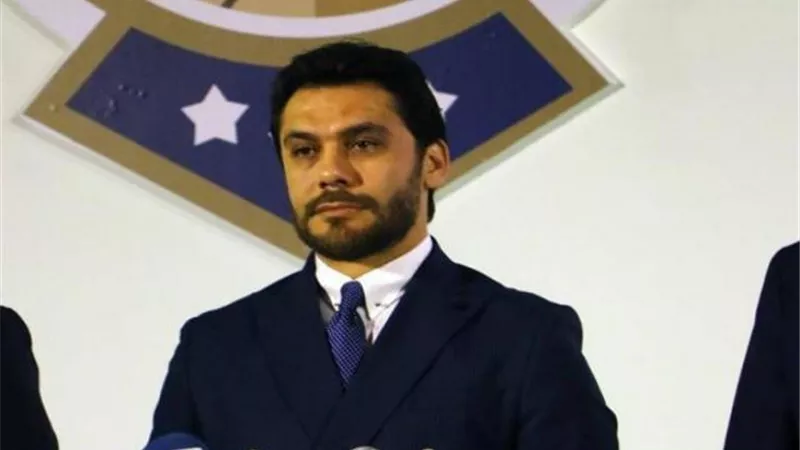 أحمد حسن: اعاتب قناة الأهلي لتجاهل اسم محمود طاهر